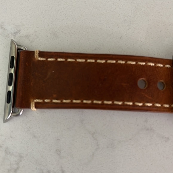 Apple Watch Leather Band - Picture 5 of 6